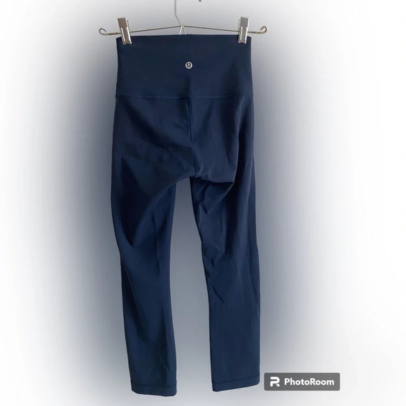 LULULEMON Wunder Train High-Rise Crop 22 1/2” True Navy  Size 2 - Picture 6 of 15